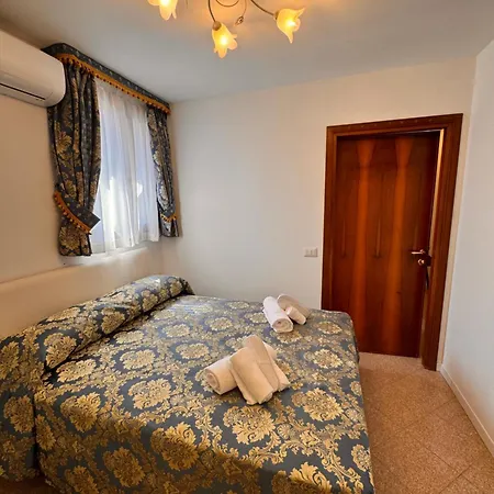 Pensionat Ca' Antico Monastero 3*