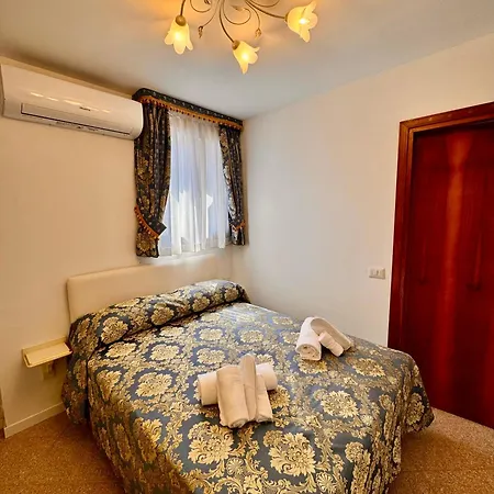 Ca' Antico Monastero 3*